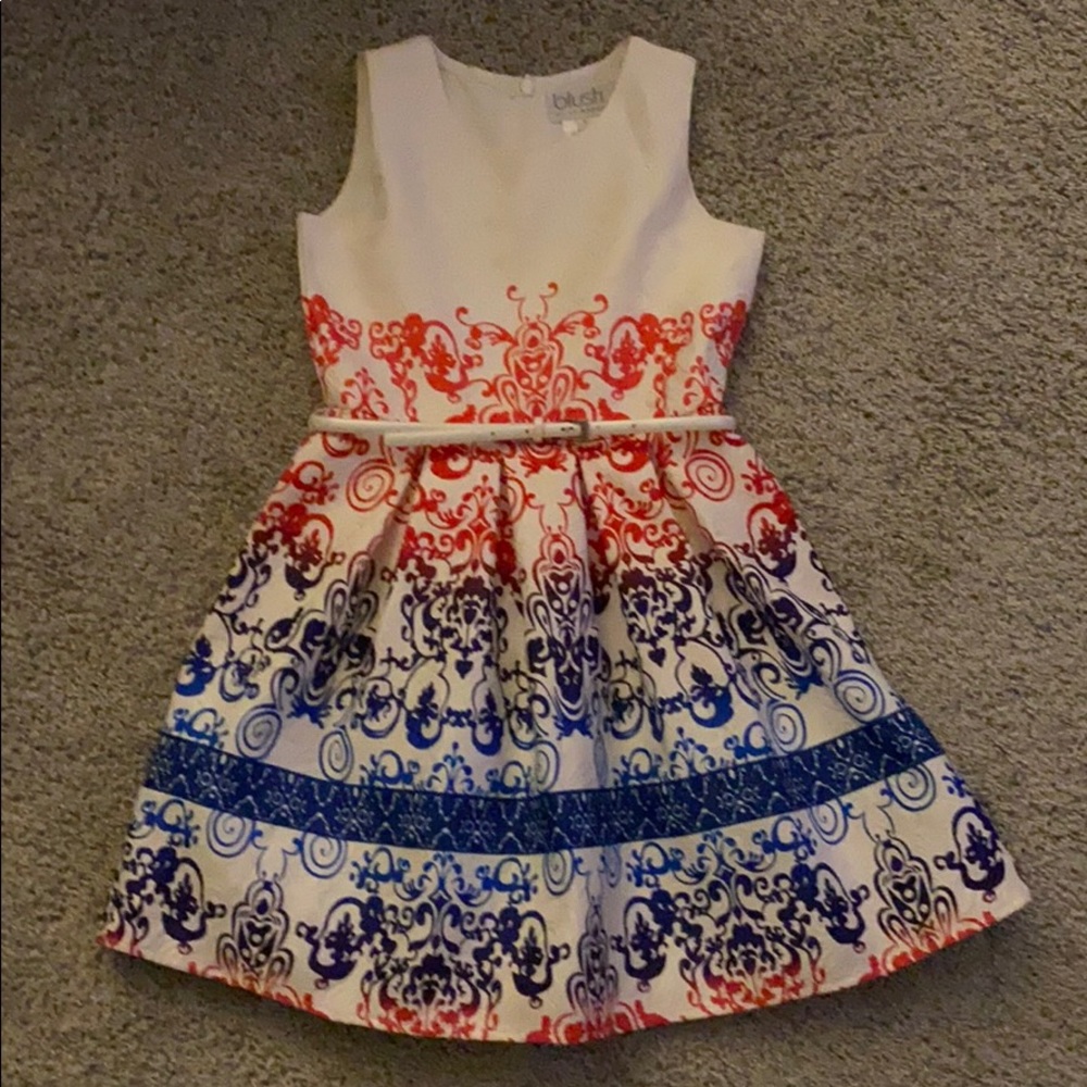 Girls size 7 dress.  Brand is blush by Us Angels.